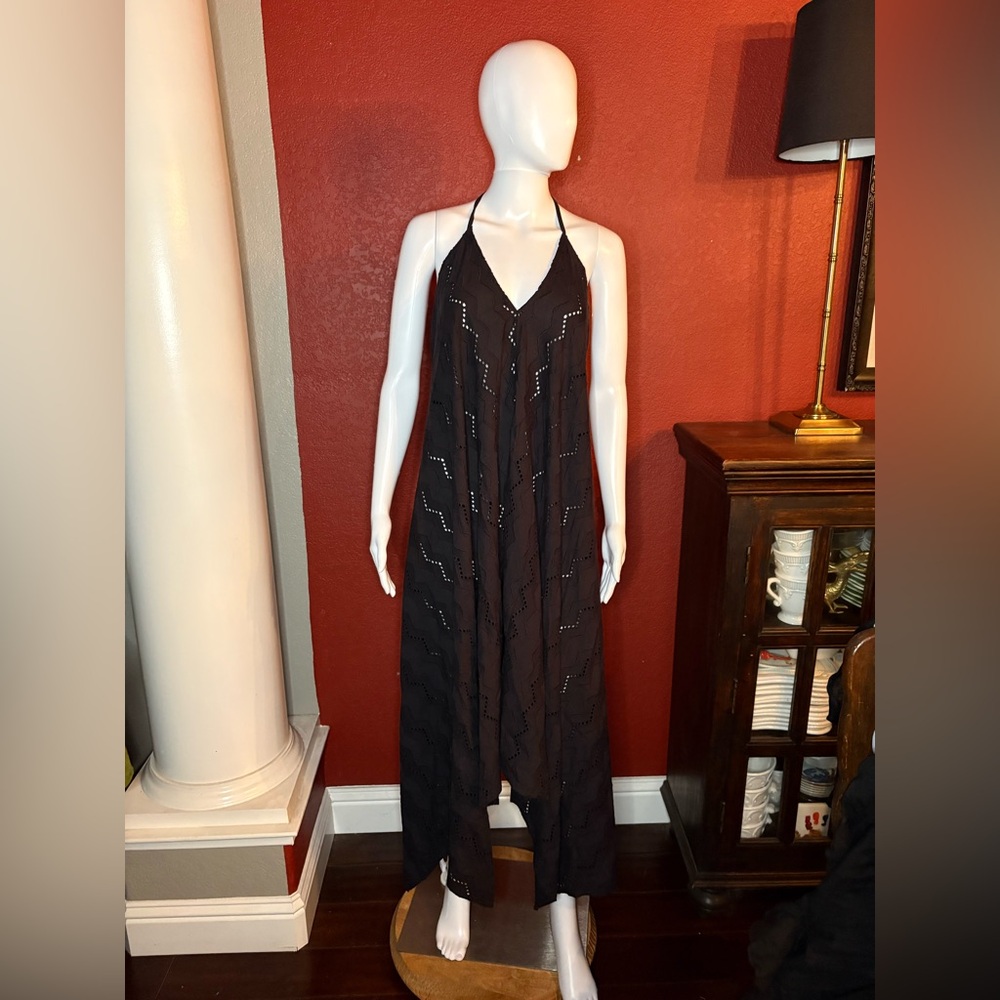 Lovestitch- Gisele Eyelet Beach Dress. Size M/L - Picture 3 of 8